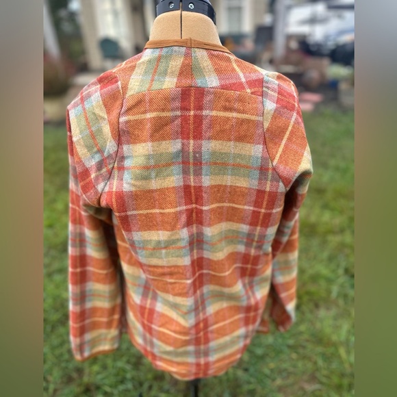 Lost Petal Linens wool blend one size sweater. Wool wrap. Fall colors NWT - Picture 4 of 7